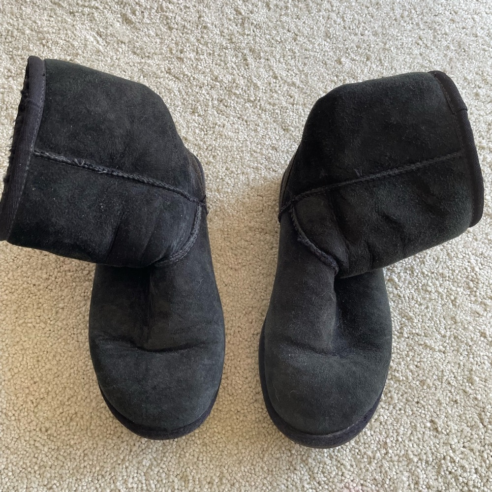 Ugg suede woman’s black boots